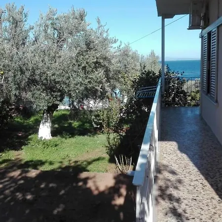 Relax Life_peloponisos Holiday home